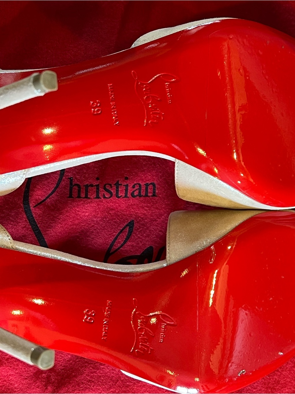 Christian Louboutin Catchy One 100 Pumps in Suede Lame - Picture 8 of 11